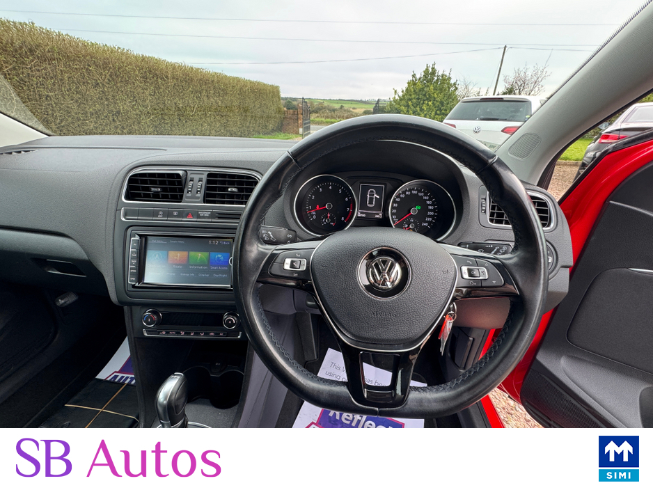 2016 Volkswagen Polo - image 13