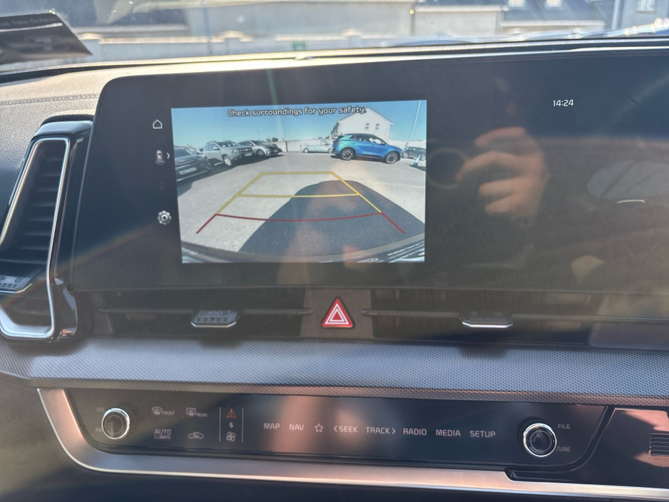 2025 Kia Sportage - image 13