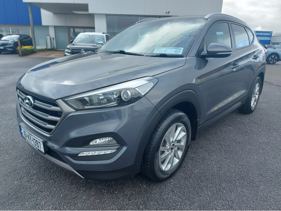2016 Hyundai Tucson - image 12