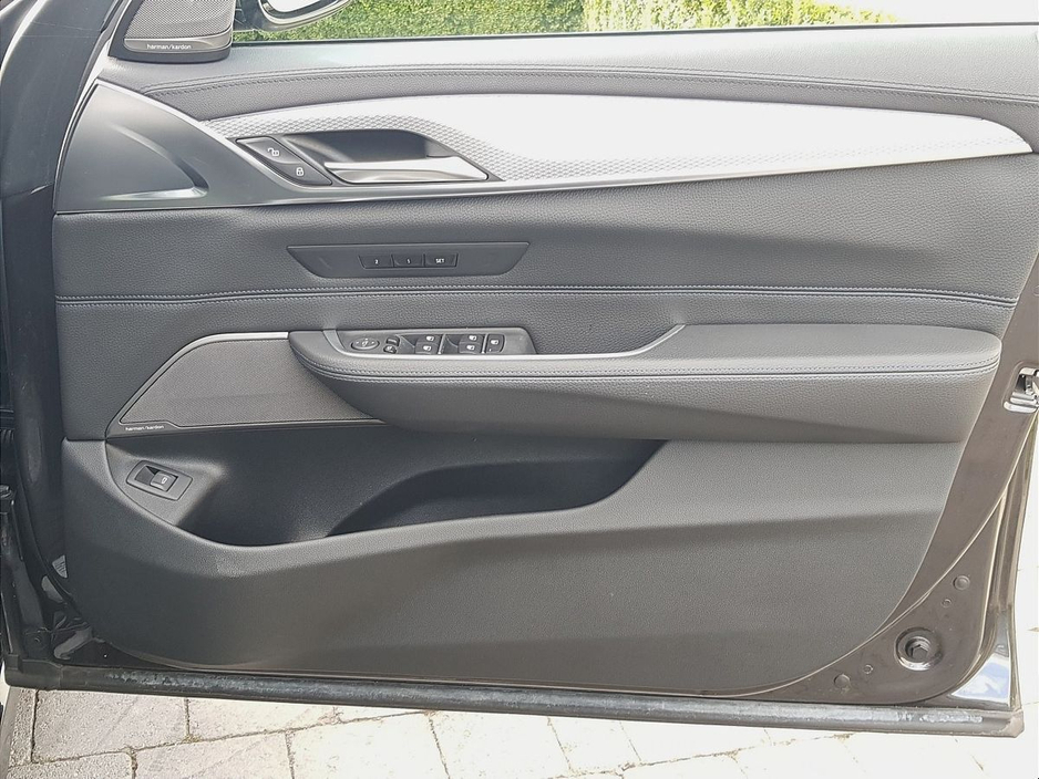2019 BMW 6 Series - image 21