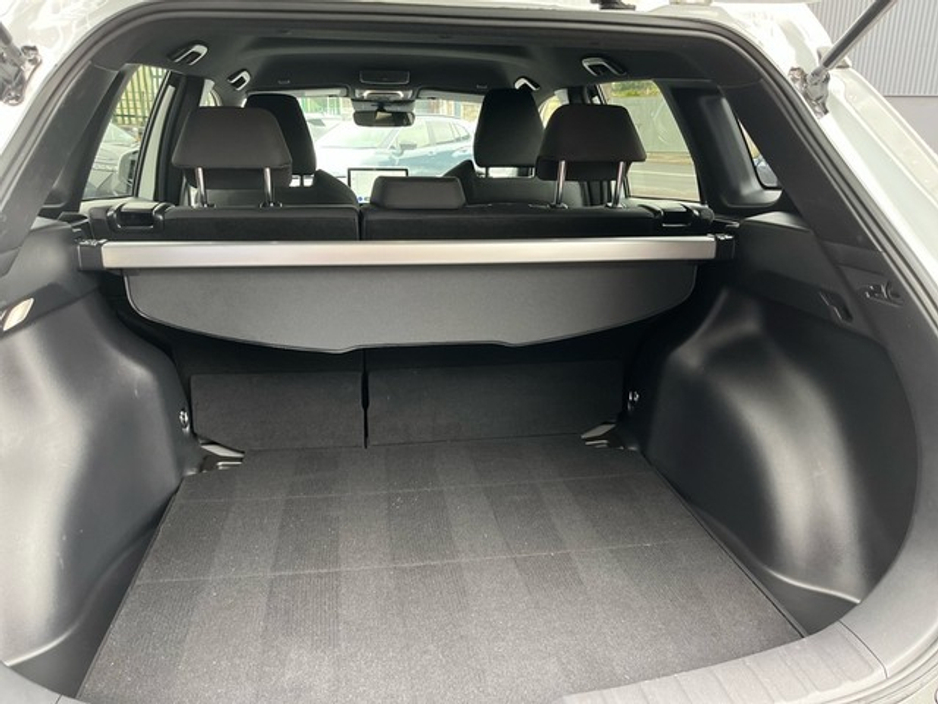 2024 Toyota Corolla Cross - image 10