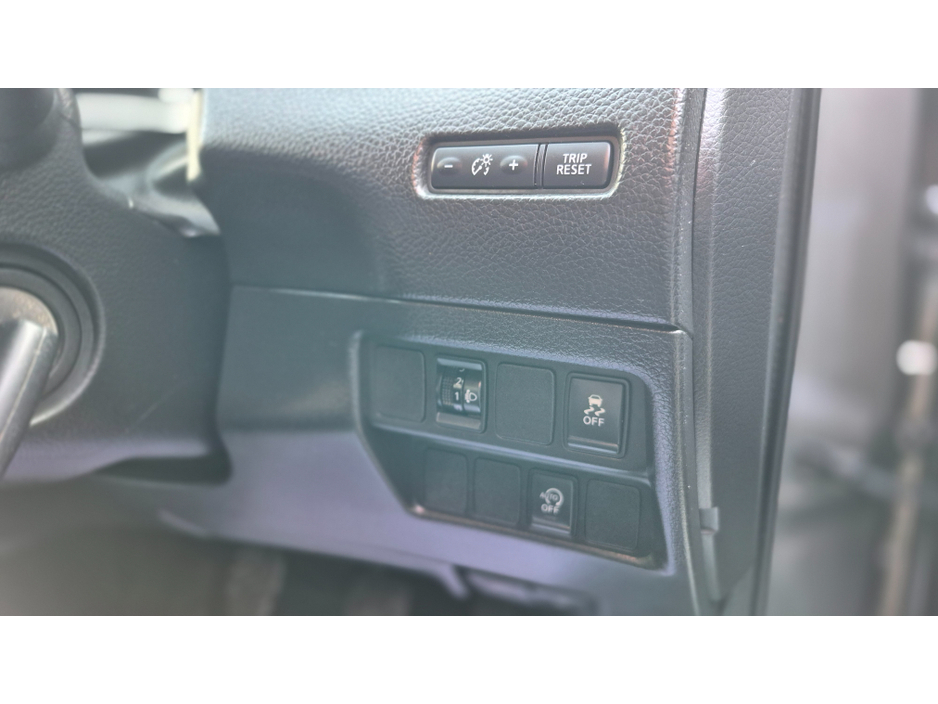 2014 Nissan Qashqai - image 23