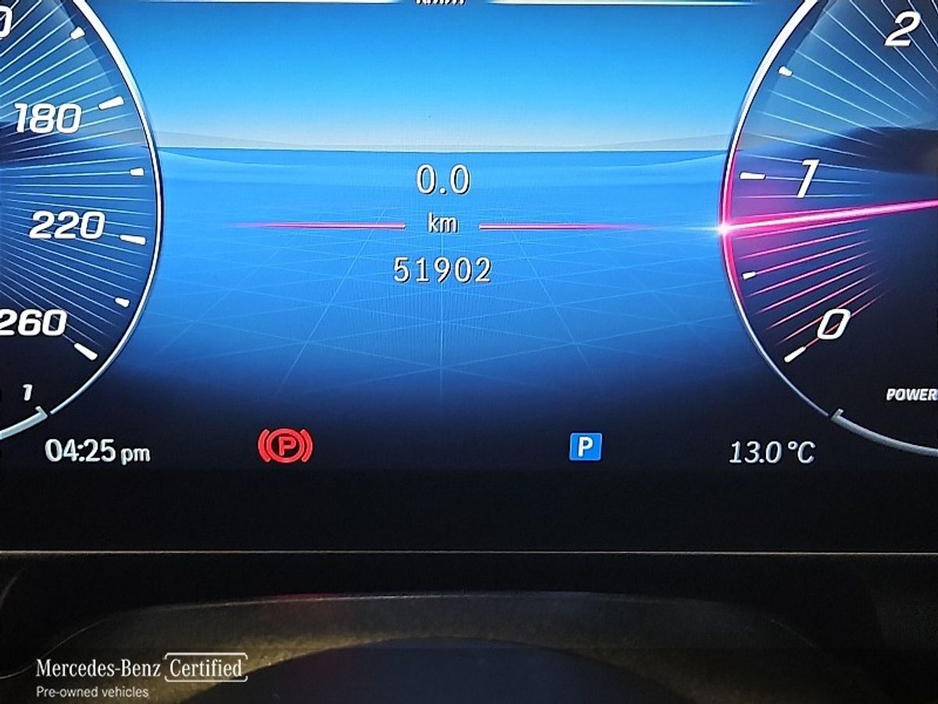 2024 Mercedes-Benz GLC Class - image 13