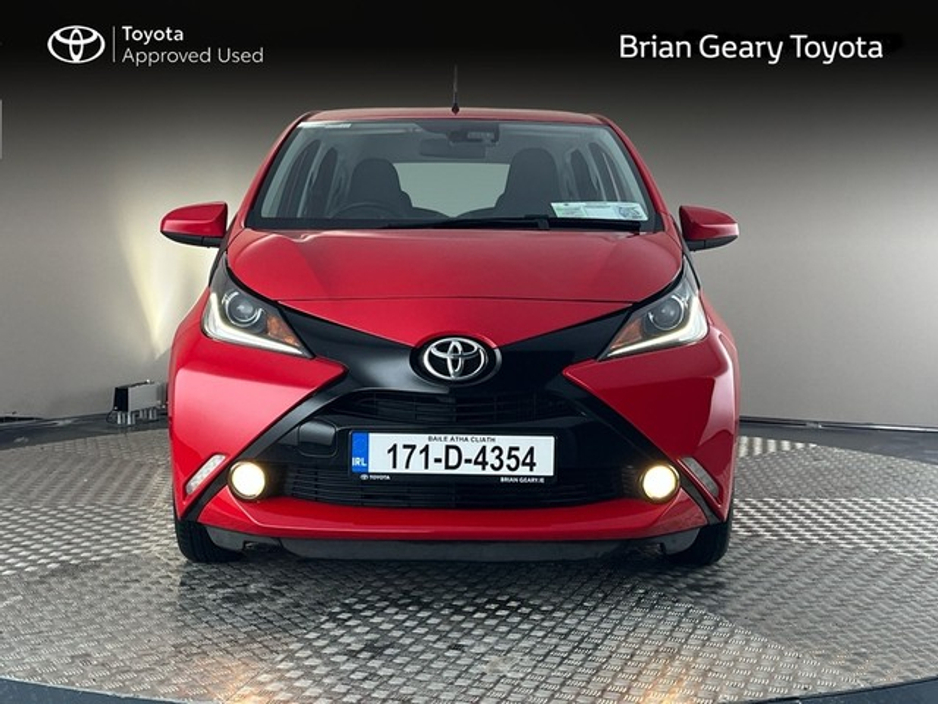 2017 Toyota Aygo X-PLAY Automatic €10,950