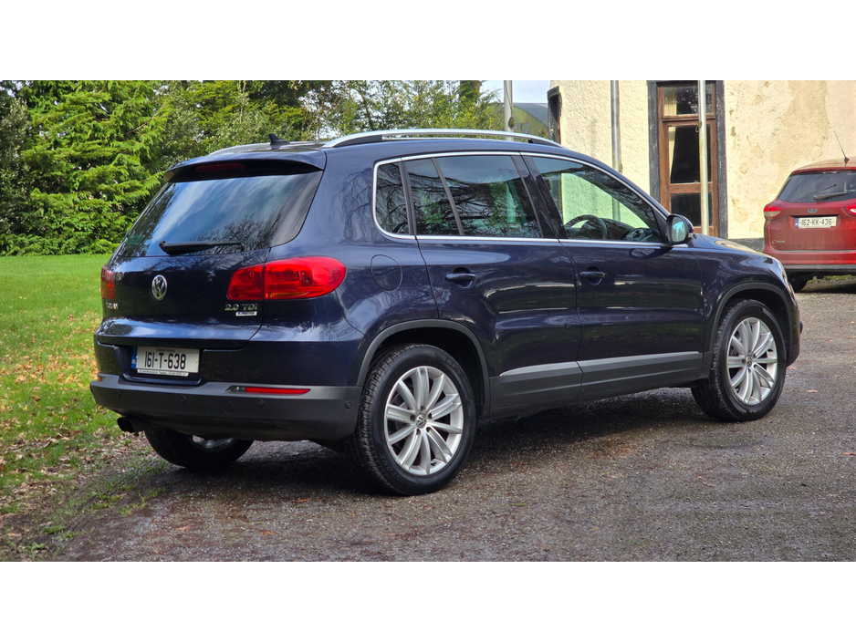 2016 Volkswagen Tiguan - image 5