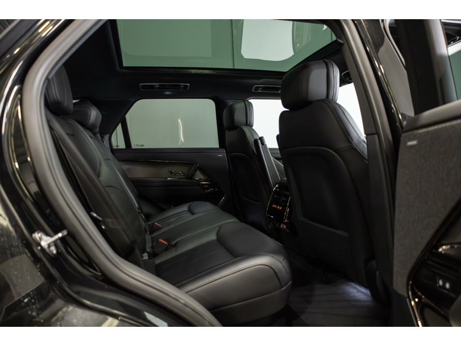 2026 Land Rover Range Rover Sport - image 12