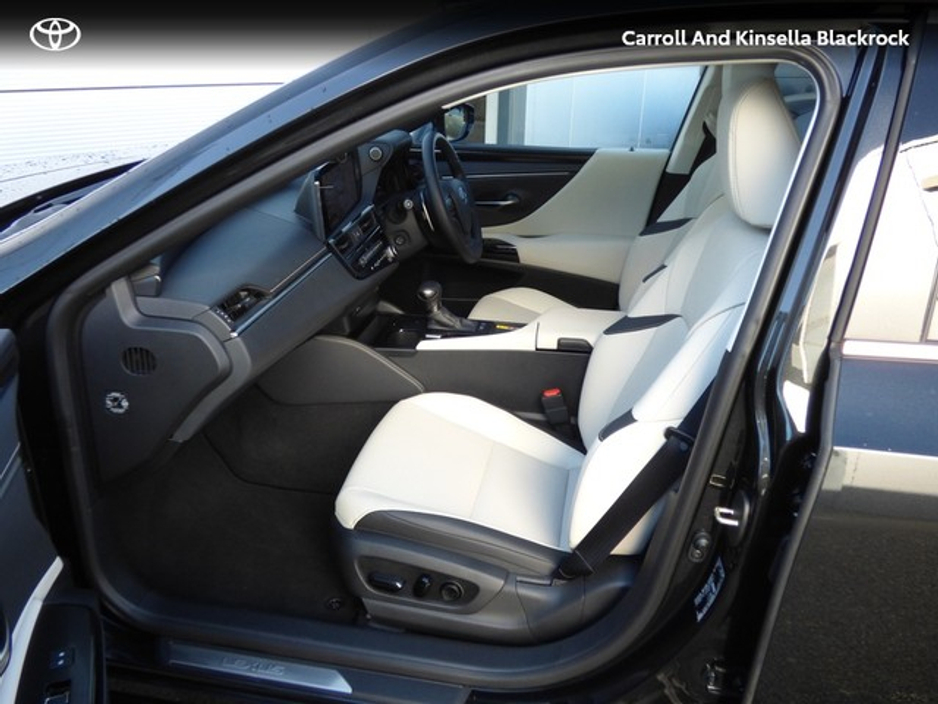 2023 Lexus ES 300 H Hybrid Dynamic €46,950