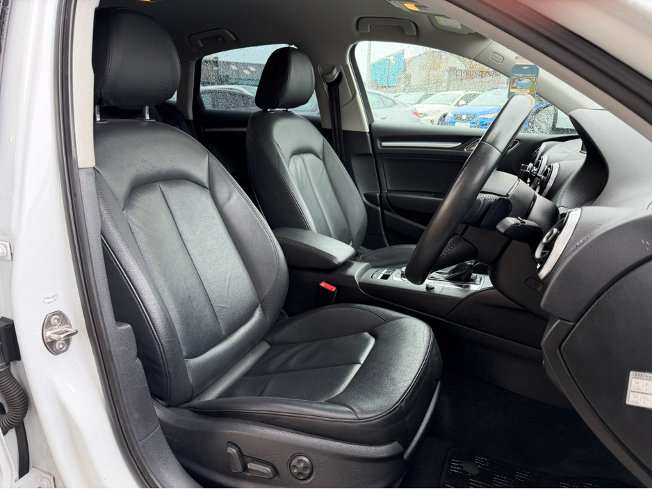 2014 Audi A3 KEYLESS ENTRY..BLACK LEATHER..2 KEYS