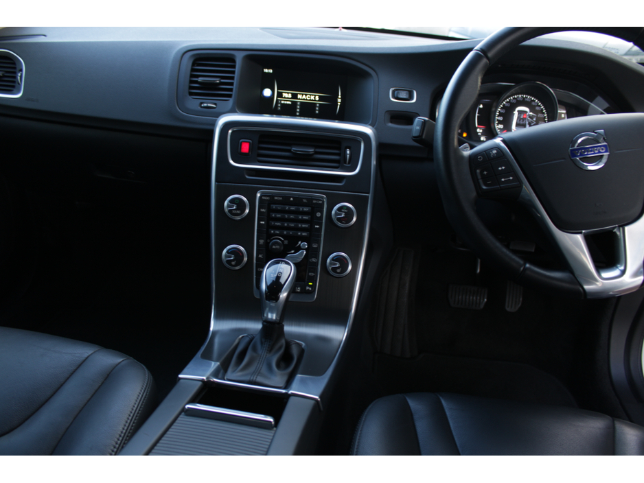 2016 Volvo S60 2.0D4 SE LUXURY PLUS AUTOMATIC // IMMACULATE CONDITION THROUGHOUT // BUY WITH CONFIDENCE AA AND SIMI APPROVED DEALER 2026 // FINANCE ARRANGED // ALL TRADE INS WELCOME // €17,950