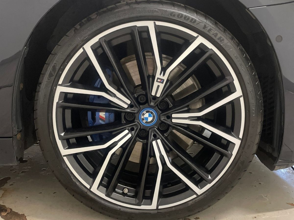 2023 BMW 5 Series 530e M Sport Saloon €45,995