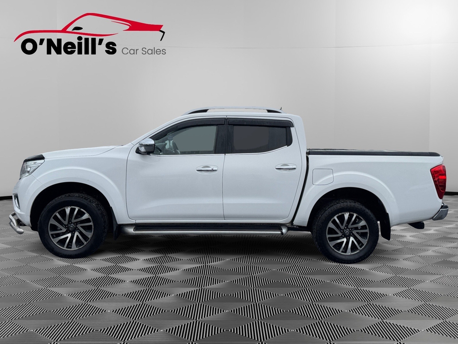 2018 Nissan Navara - image 6