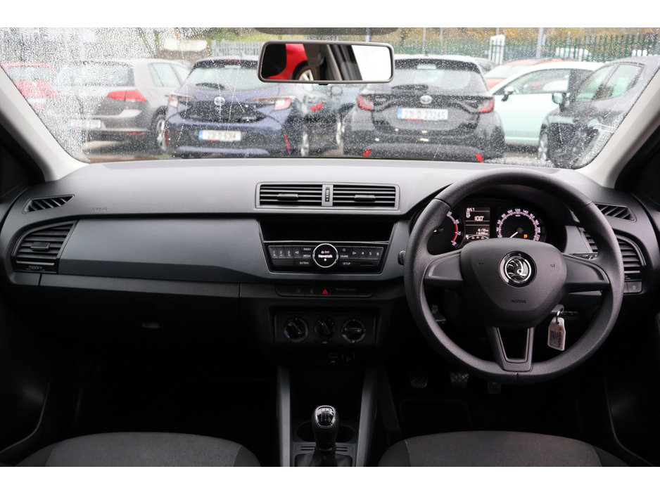 2020 Skoda Fabia - image 14