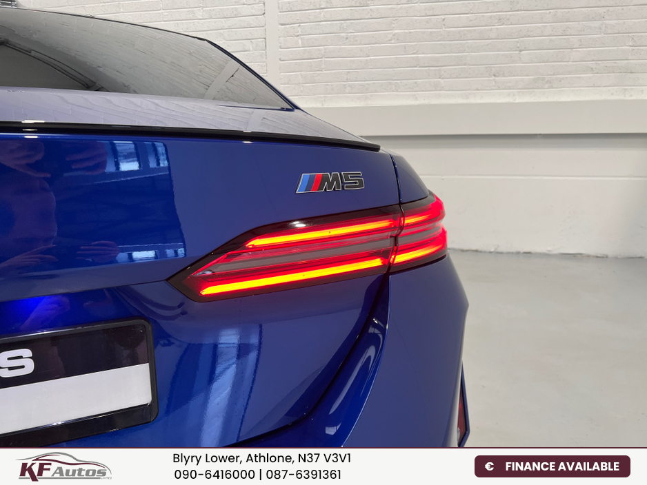 2025 BMW M5 V8 4.4L PHEV 727bhp Auto - 251 Reg €137,995