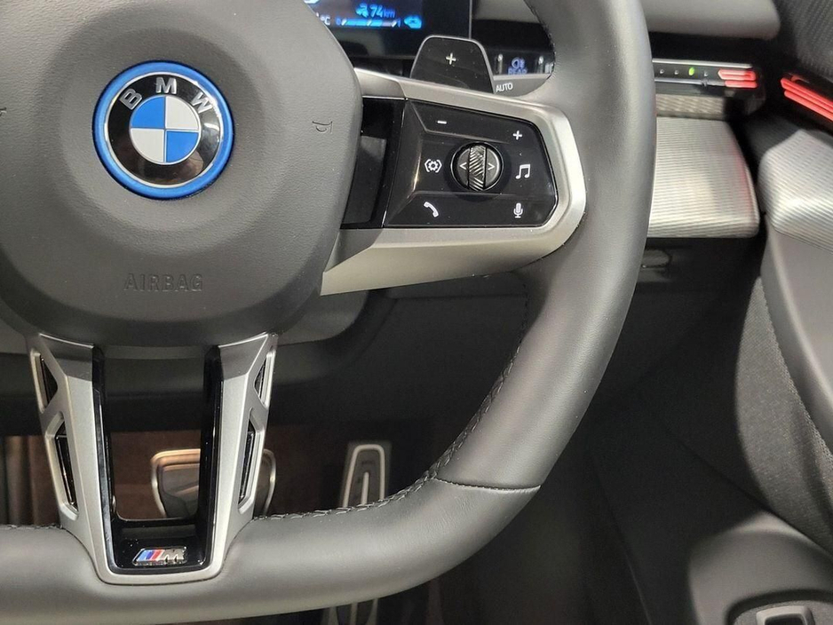 2024 BMW 5 Series 530e M Sport Saloon €58,975