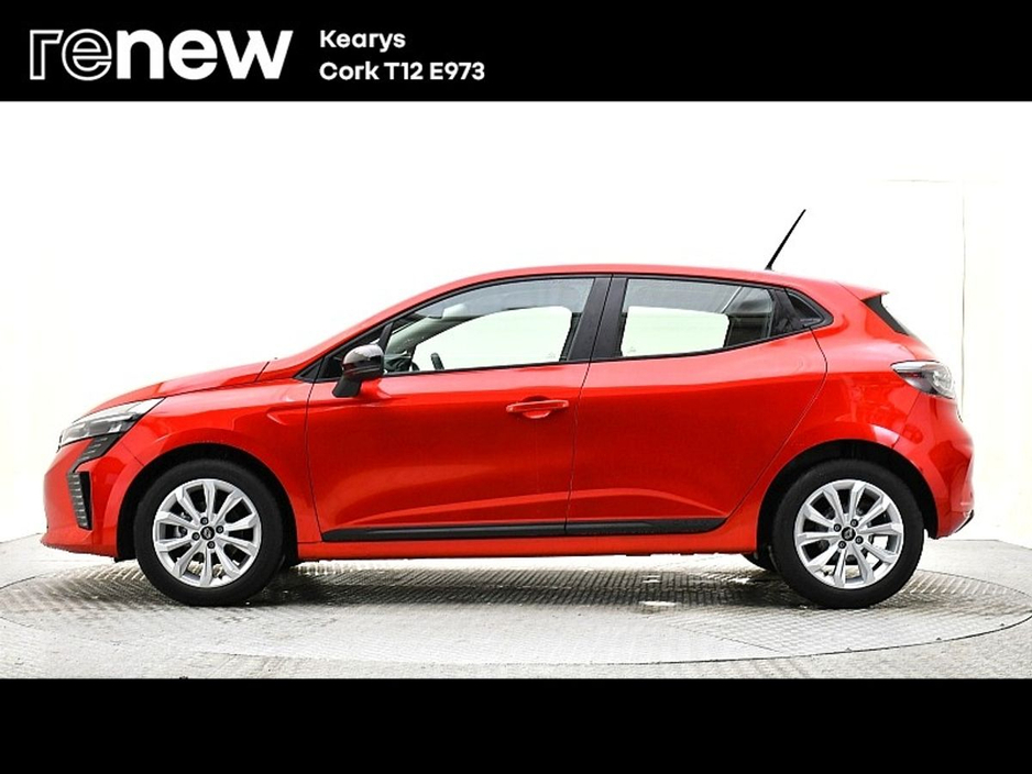 2025 Renault Clio - image 7