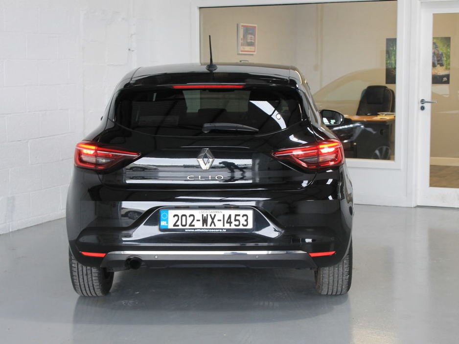 2020 Renault Clio - image 7