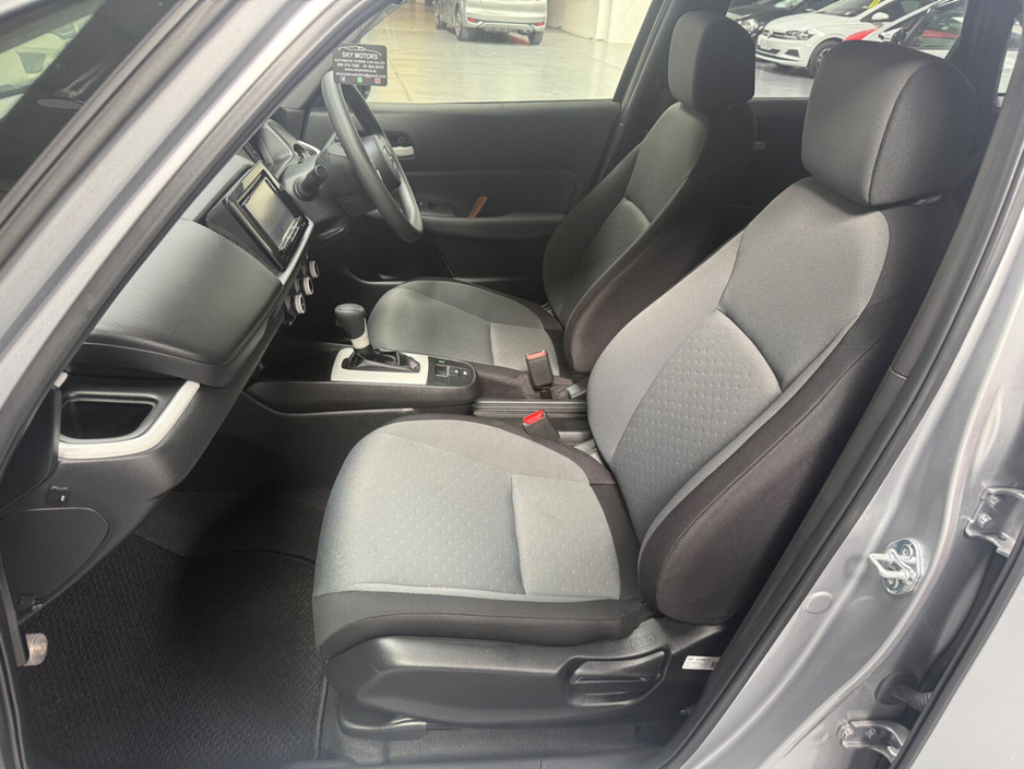 2020 Honda Fit - image 23