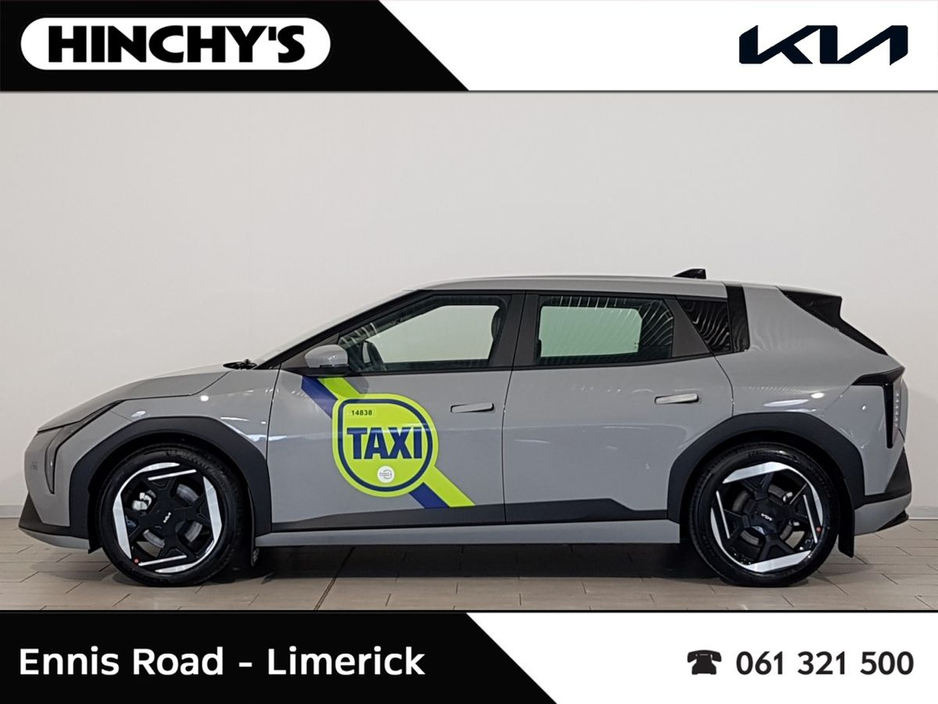2026 Kia EV4 - image 5
