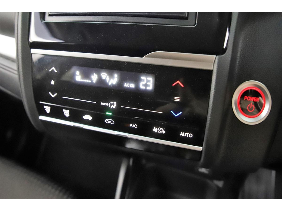 2019 Honda Fit 1.5 HYBRID AUTO *9"ANDROID CAR PLAYER*PRIVACY GLASS* €14,890