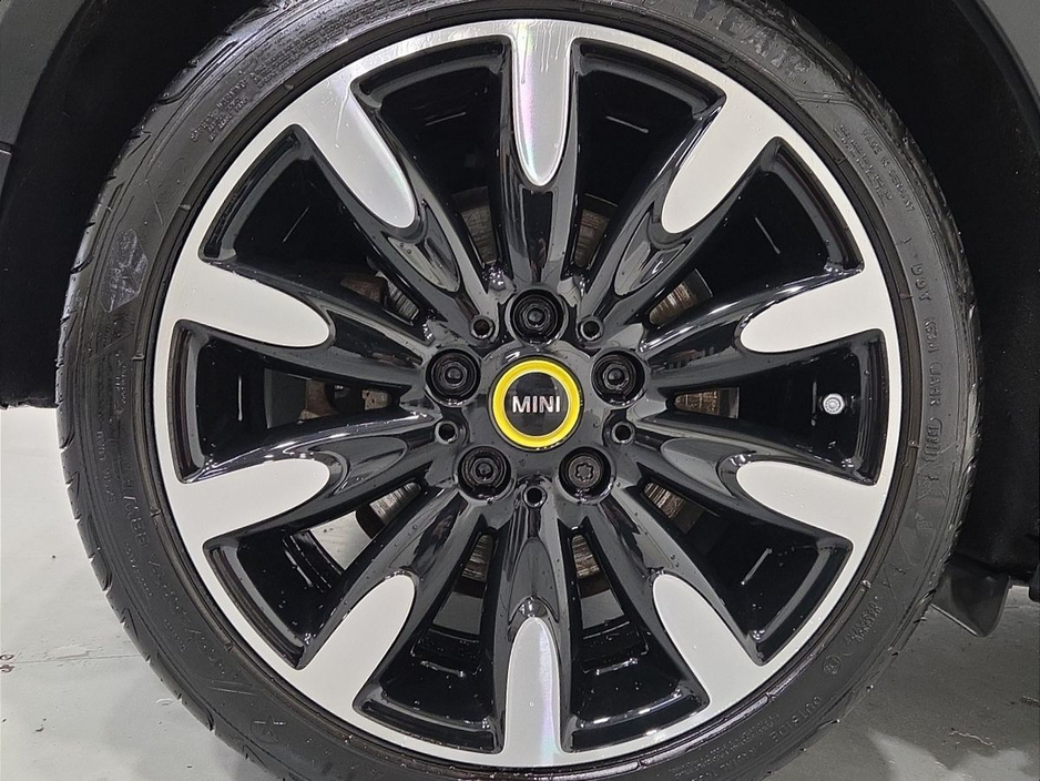 2022 MINI Hatch Electric Level 3 €22,950