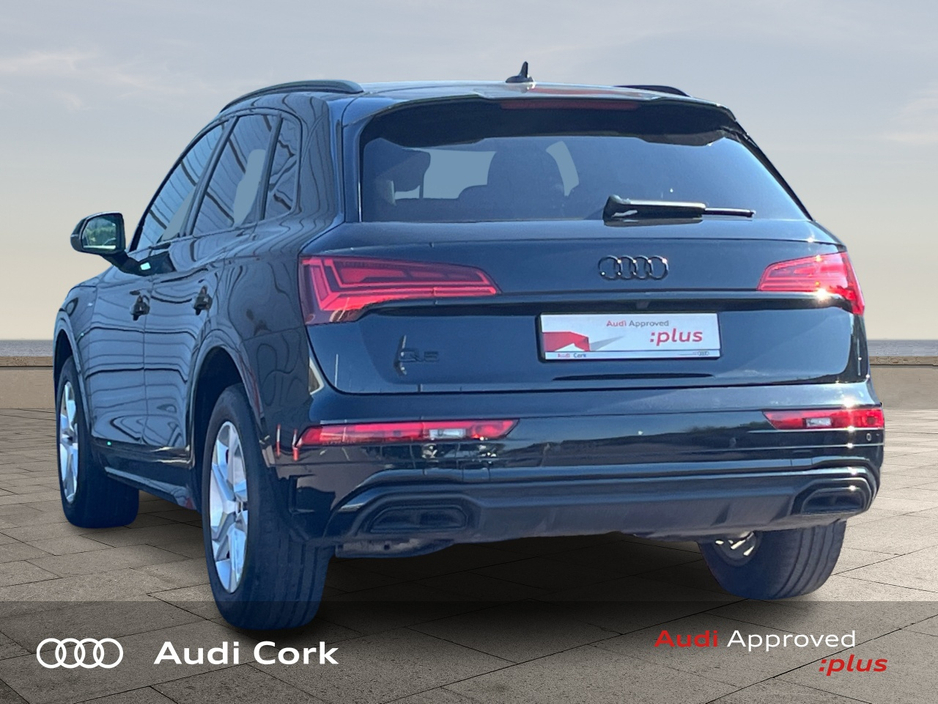 2024 Audi Q5 - image 4