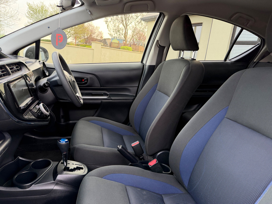 2018 Toyota Aqua - image 16