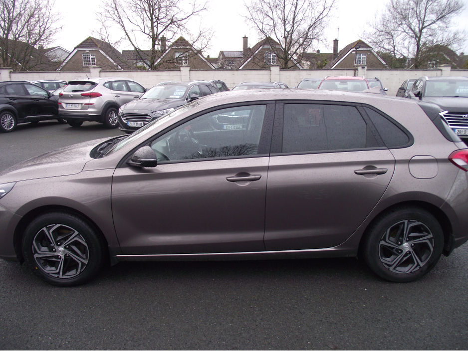 2021 Hyundai i30 I 30 1.6CRDI DELUXE 5DR €17,950