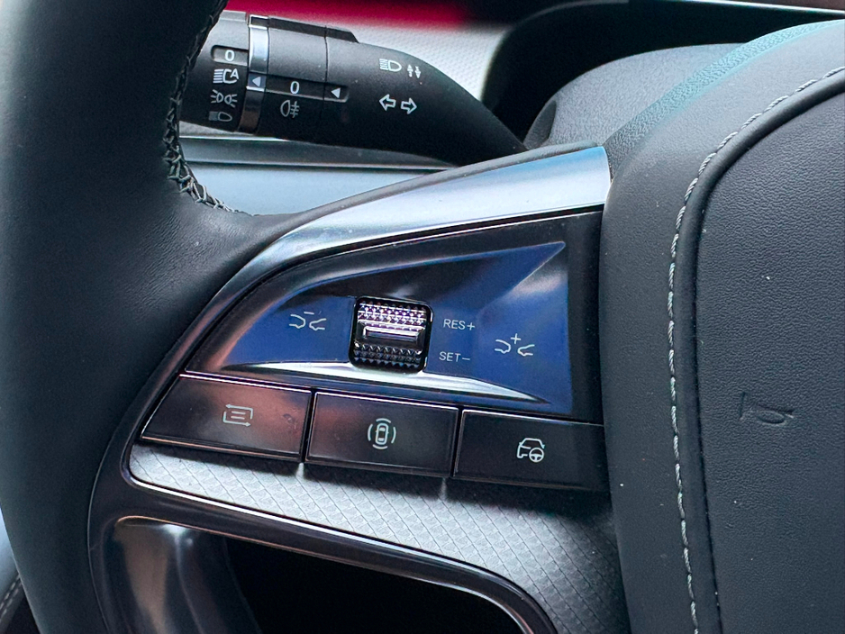 2025 BYD Sealion 7 - image 22