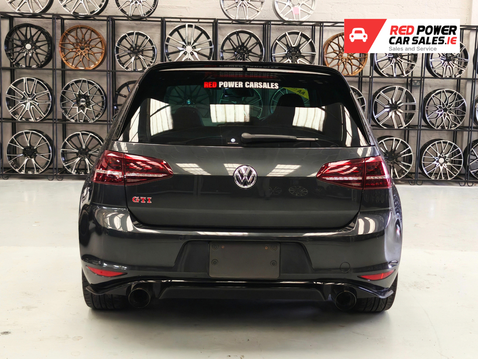 2016 Volkswagen Golf GTI Clubsport Track Edition//LOW KMs €29,450