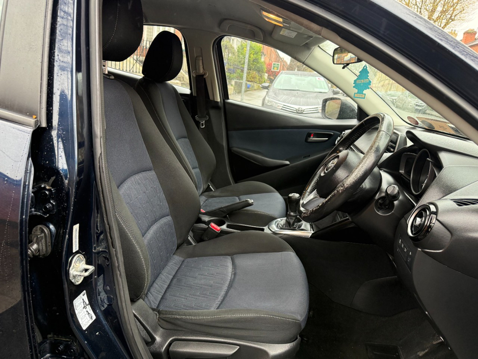 2015 Mazda Mazda2 - image 12