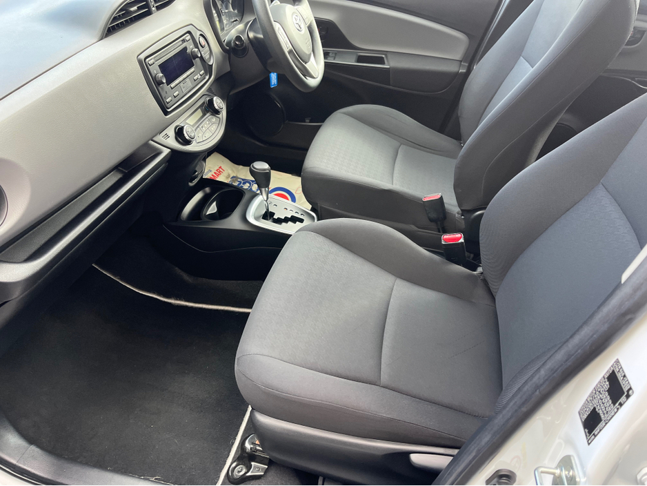 2021 Toyota Corolla - image 9