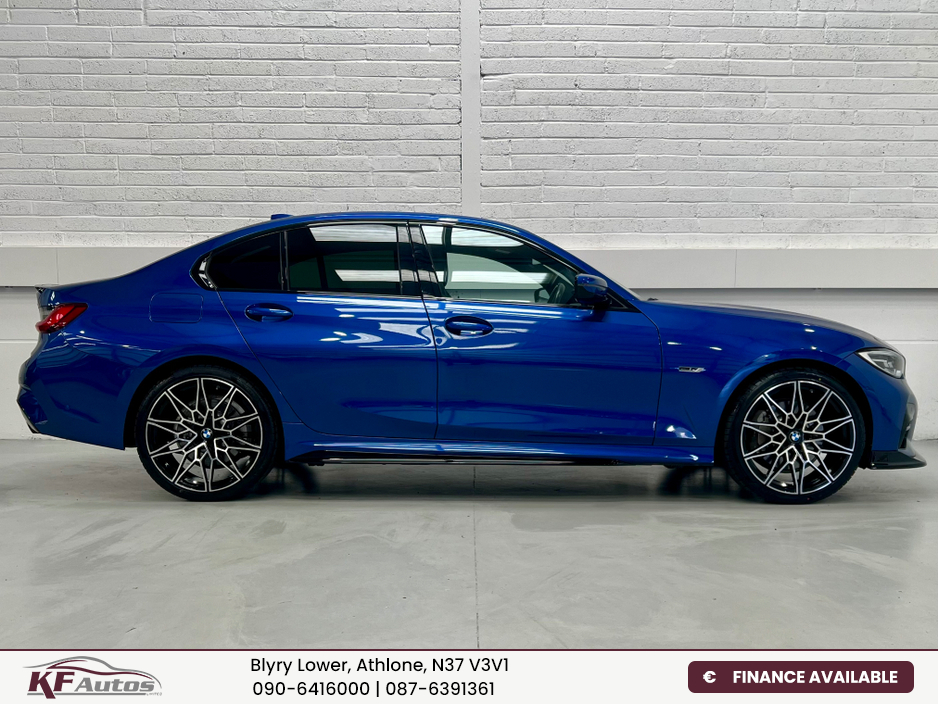 2022 BMW 3 Series - image 5