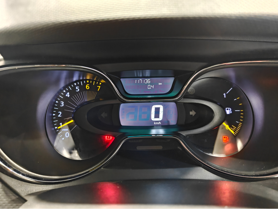 2015 Renault Captur - image 14