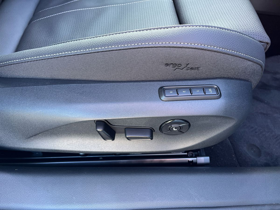 2026 Skoda Superb - image 16