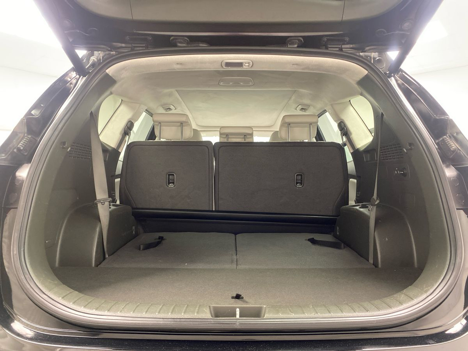 2023 Hyundai Santa Fe - image 9