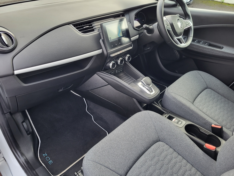 2022 Renault Zoe Iconic Rapid Charge 50Kwh R135, Long Range, Full Renault History €14,950