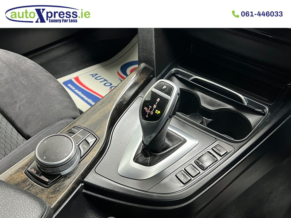 2017 BMW 3 Series - image 12