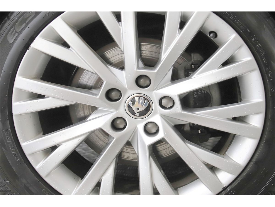 2020 Skoda Superb - image 28