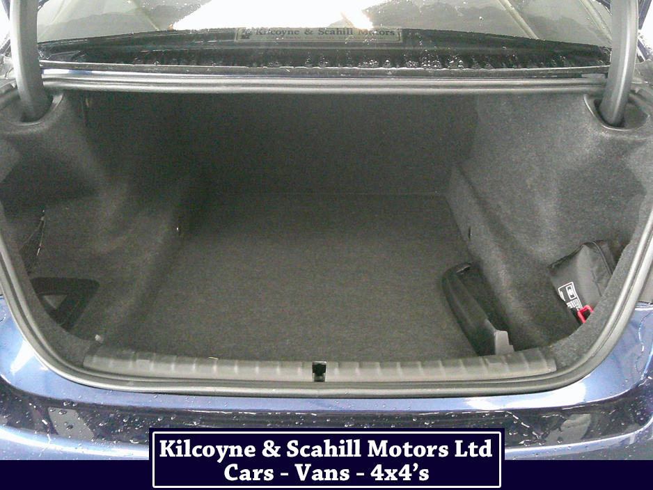 2019 BMW 5 Series - image 21