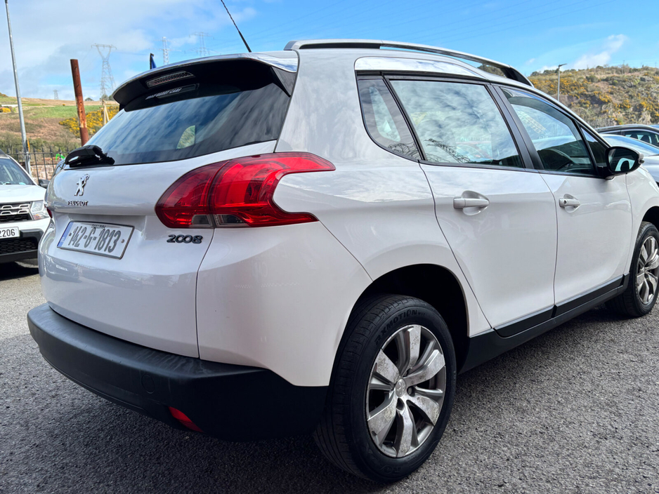 2014 Peugeot 2008 - image 15