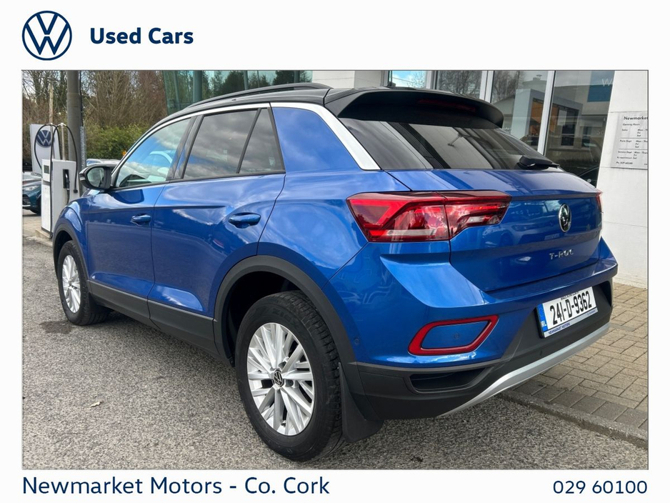 2024 Volkswagen T-Roc - image 15