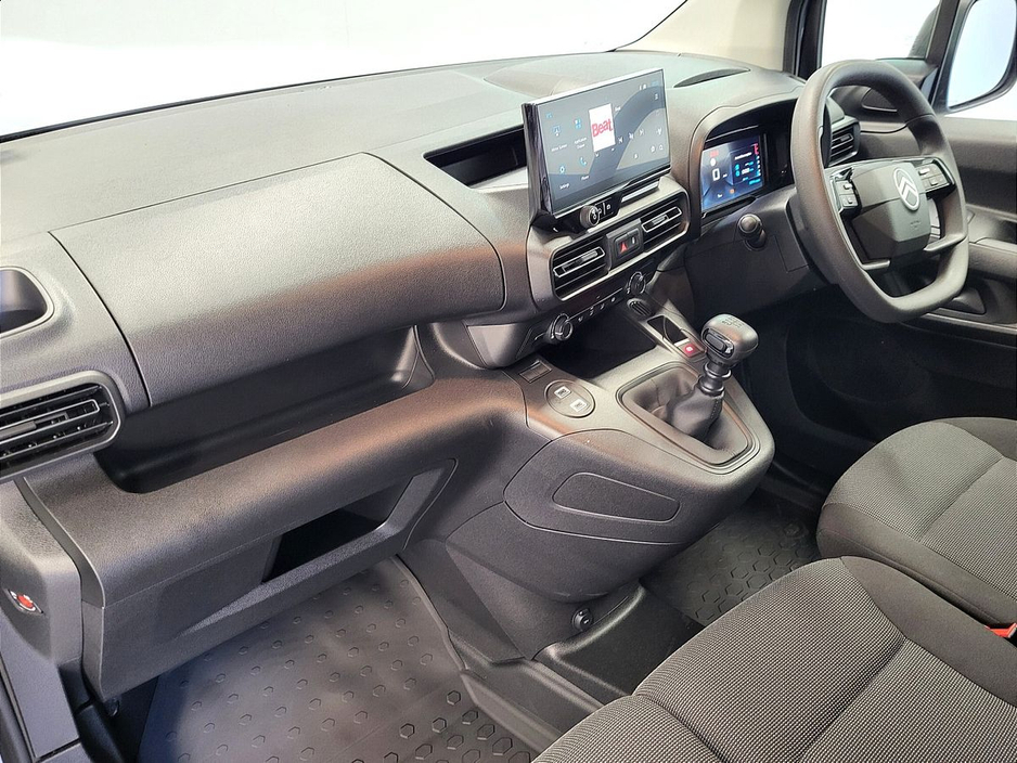 2026 Citroen Berlingo - image 4