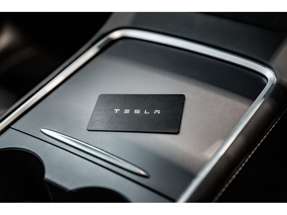 2022 Tesla Model Y E Long Range AWD €29,899