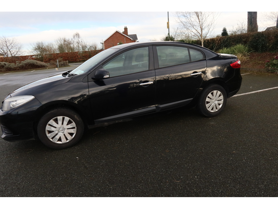 2013 Renault Fluence - image 8