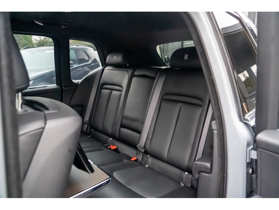 2023 Rolls-Royce Cullinan  €489,950