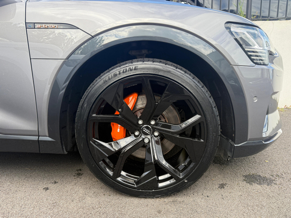 2021 Audi e-tron TECHNIK 55 QUATTRO // UPGRADED ALLOYS €30,950