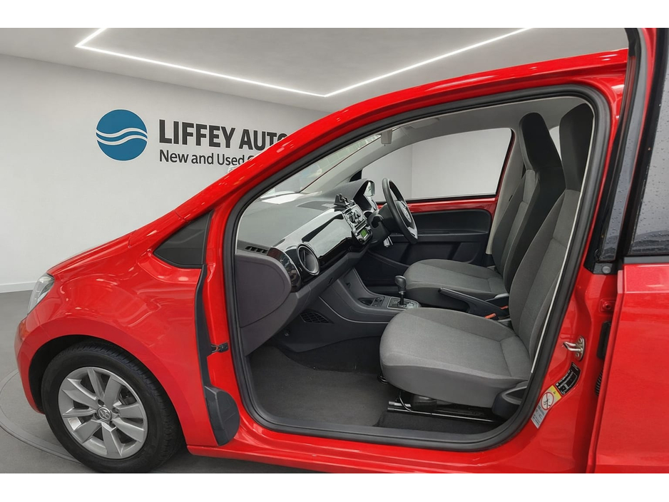 2014 Volkswagen up! - image 3