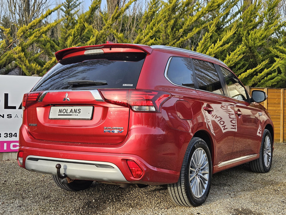 2019 Mitsubishi Outlander - image 13