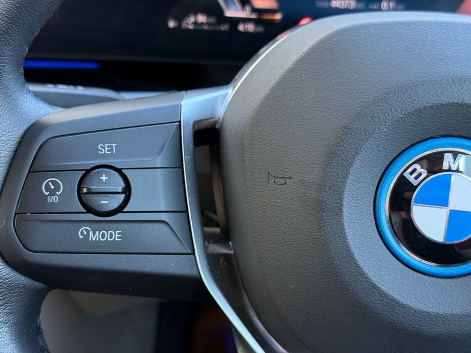 2023 BMW X1 - image 17