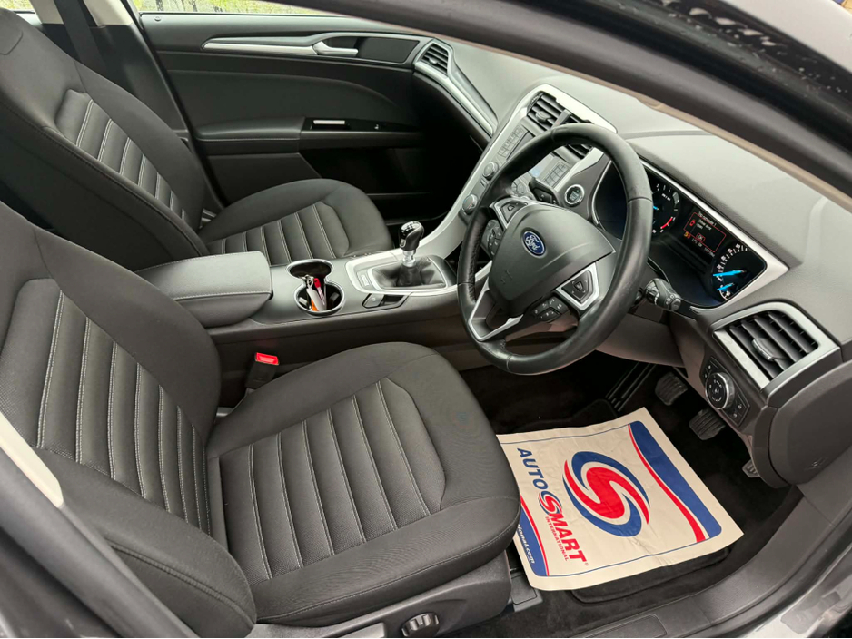 2018 Ford Mondeo - image 5